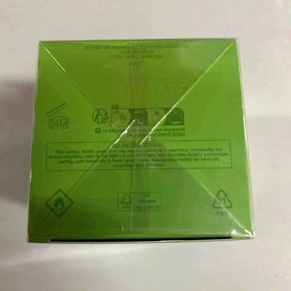Valentino Born in Roma Green Stravaganza Eau de Parfum 100 ml / 3.4 oz – view 3