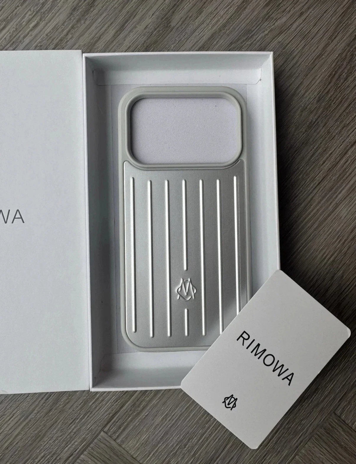 RIMOWA Case for iPhone 17 Pro Max – Silver Aluminum Protective Cover – view 4